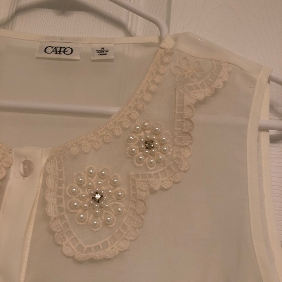 Cato Blouse w/ Gorgeous Details 💎 - Picture 3 of 6